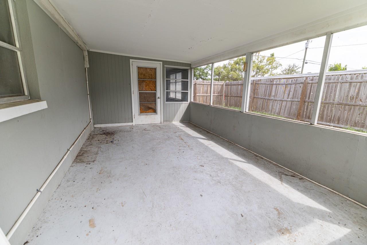WEEKI WACHEE WOODLANDS - Residential