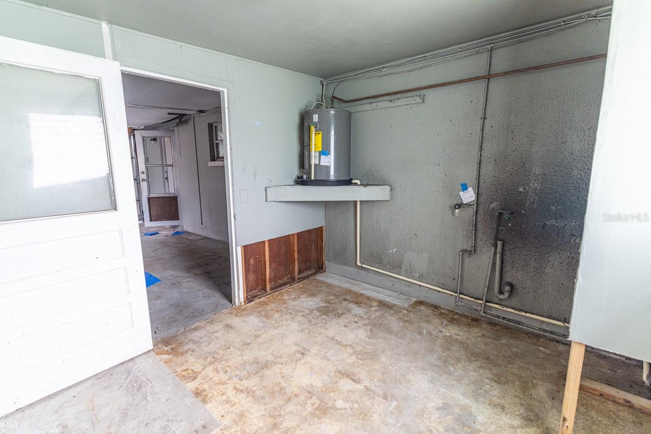 WEEKI WACHEE WOODLANDS - Residential