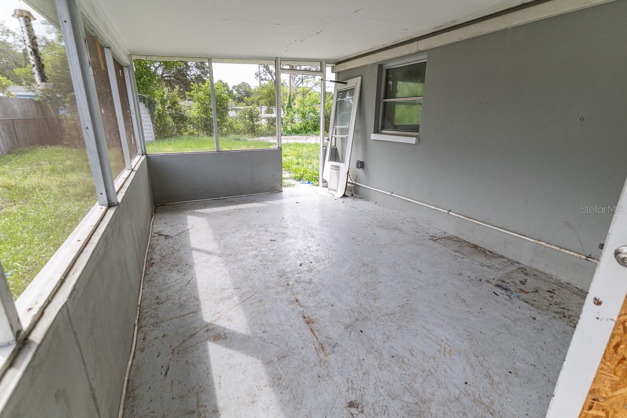 WEEKI WACHEE WOODLANDS - Residential