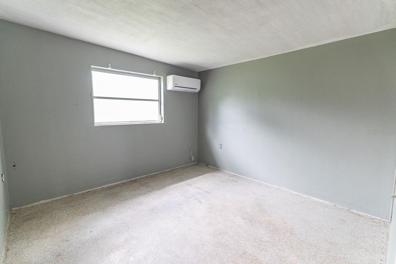 WEEKI WACHEE WOODLANDS - Residential