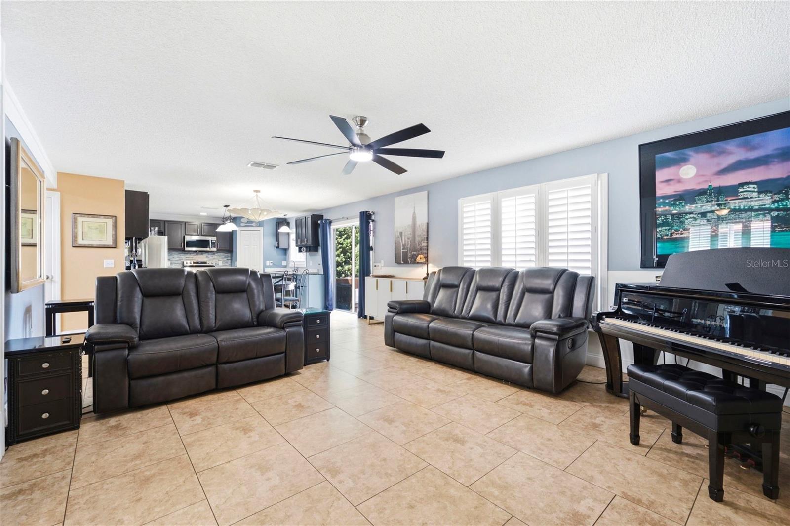 SPRING HILL - Residential