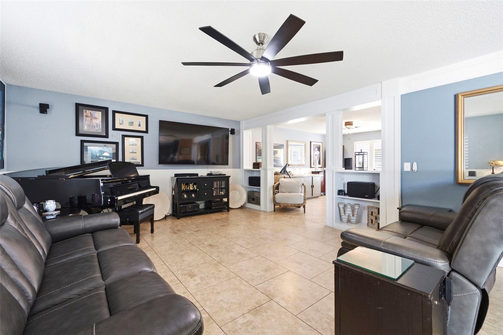 SPRING HILL - Residential