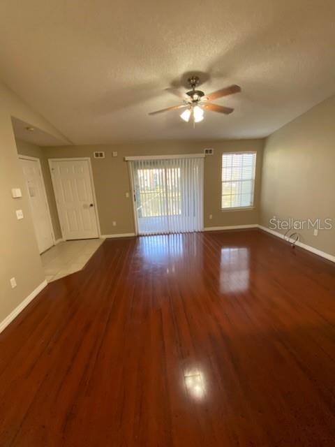 BELMONT/PK CENTRAL CONDO - Residential Lease