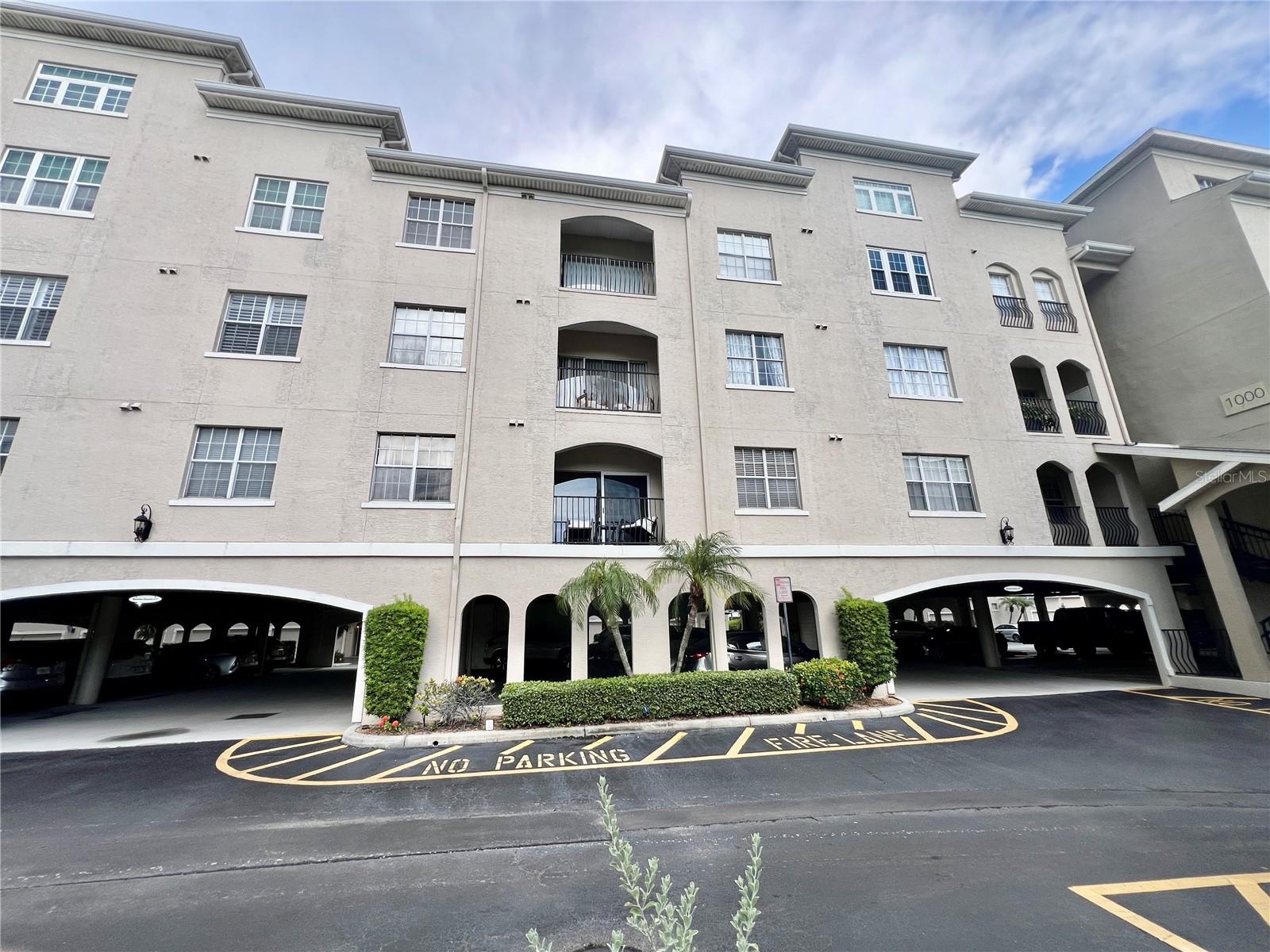 HARBOUR PLACE CITY HOMES A CON - Residential
