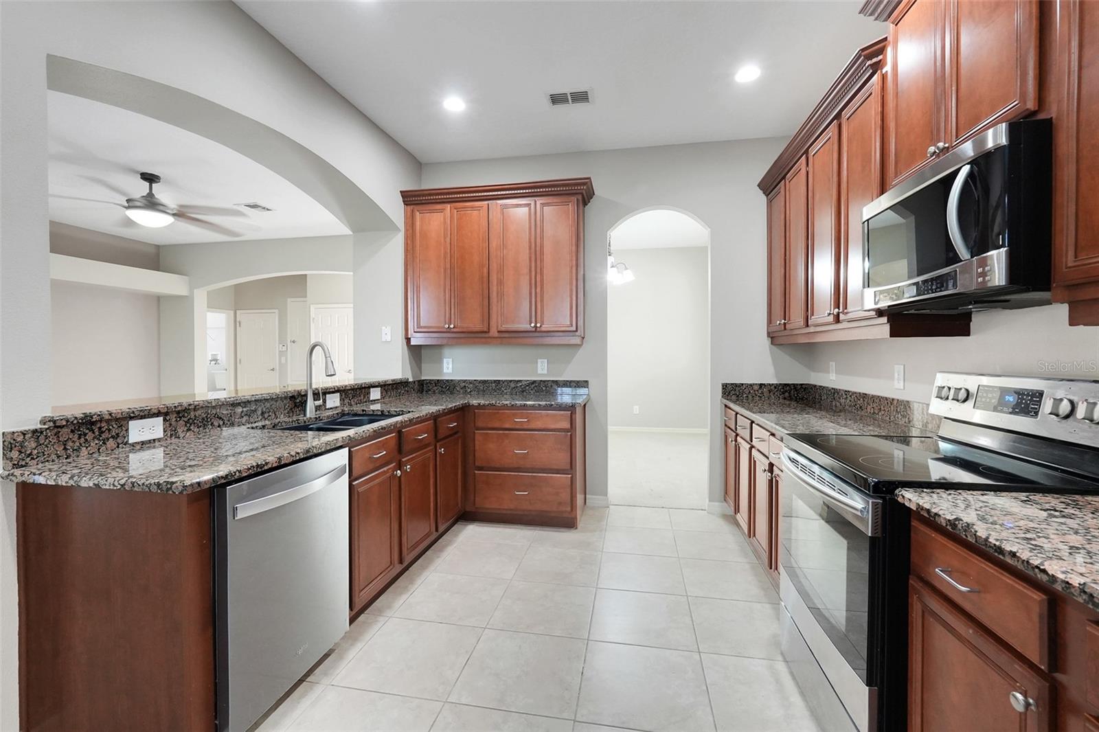 WINDSONG AT LEESBURG - Residential