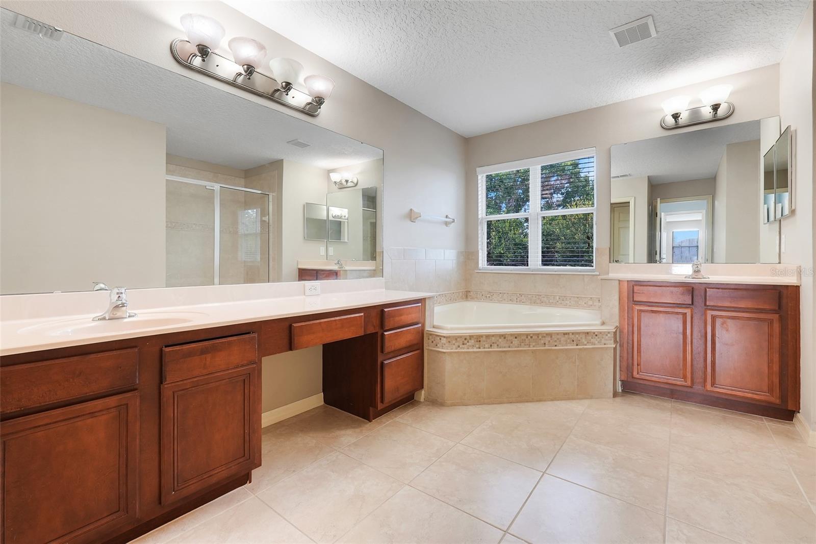 WINDSONG AT LEESBURG - Residential