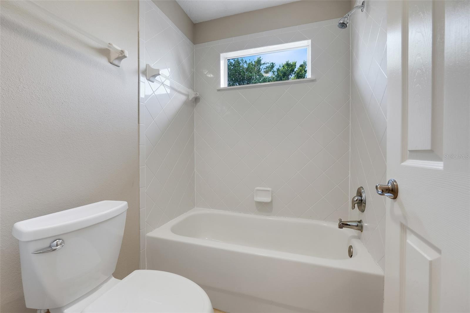 WINDSONG AT LEESBURG - Residential