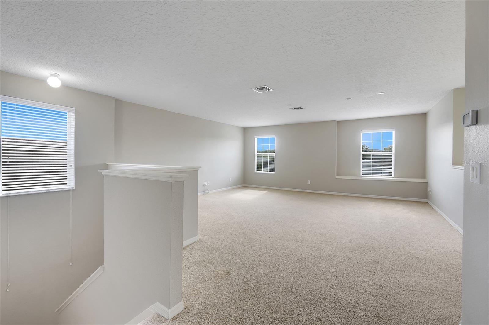 WINDSONG AT LEESBURG - Residential
