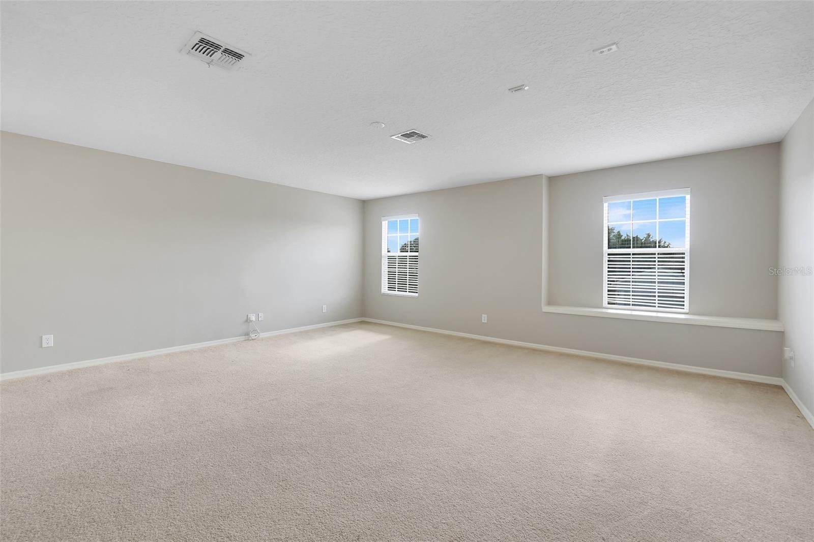 WINDSONG AT LEESBURG - Residential