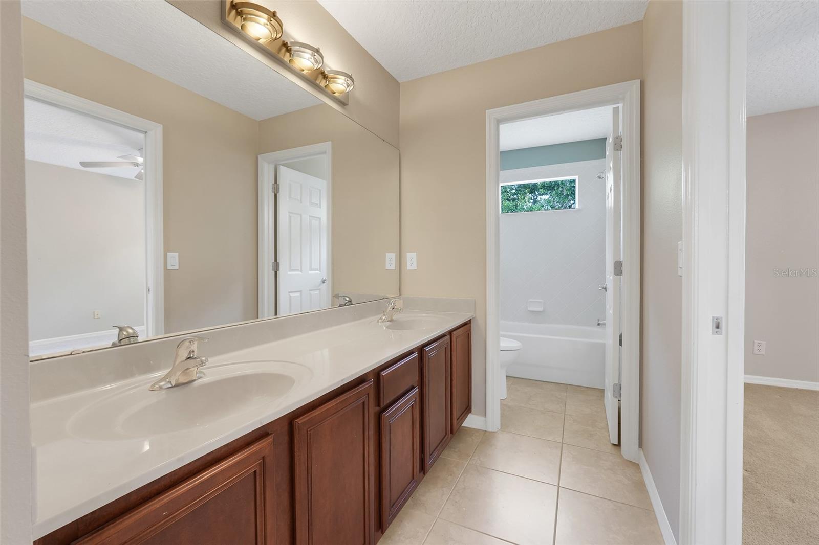 WINDSONG AT LEESBURG - Residential