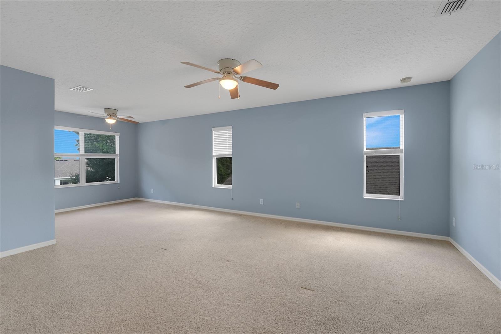 WINDSONG AT LEESBURG - Residential