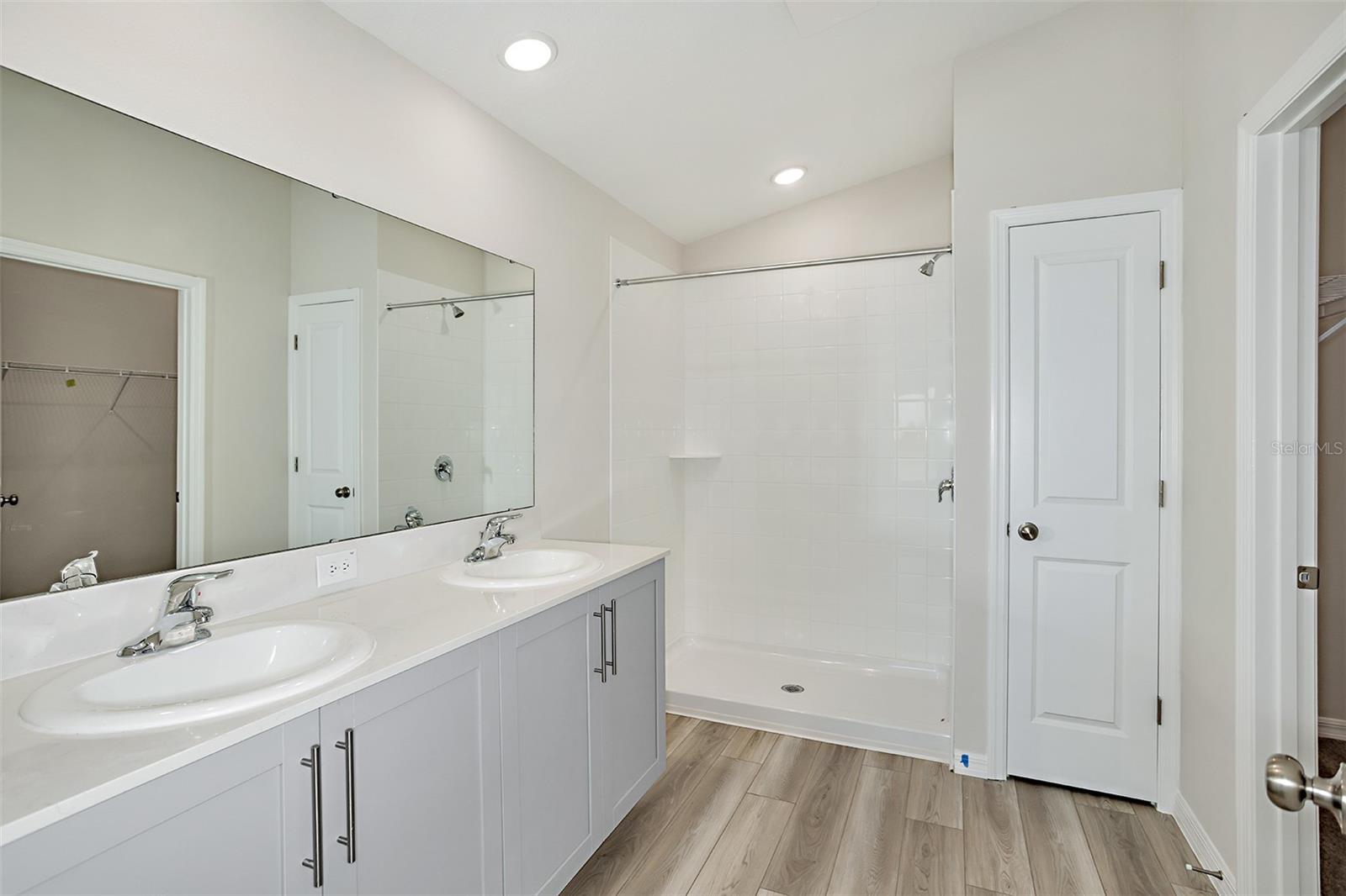 WYNNSTONE - Residential