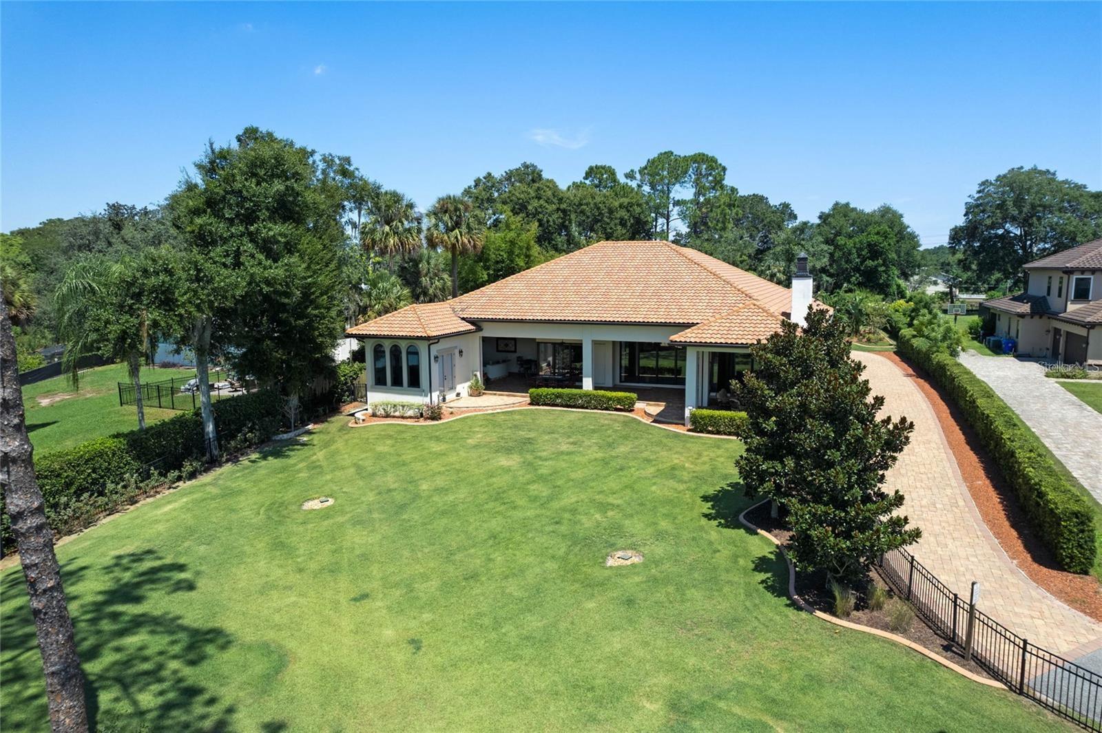 WATERSIDE - Residential
