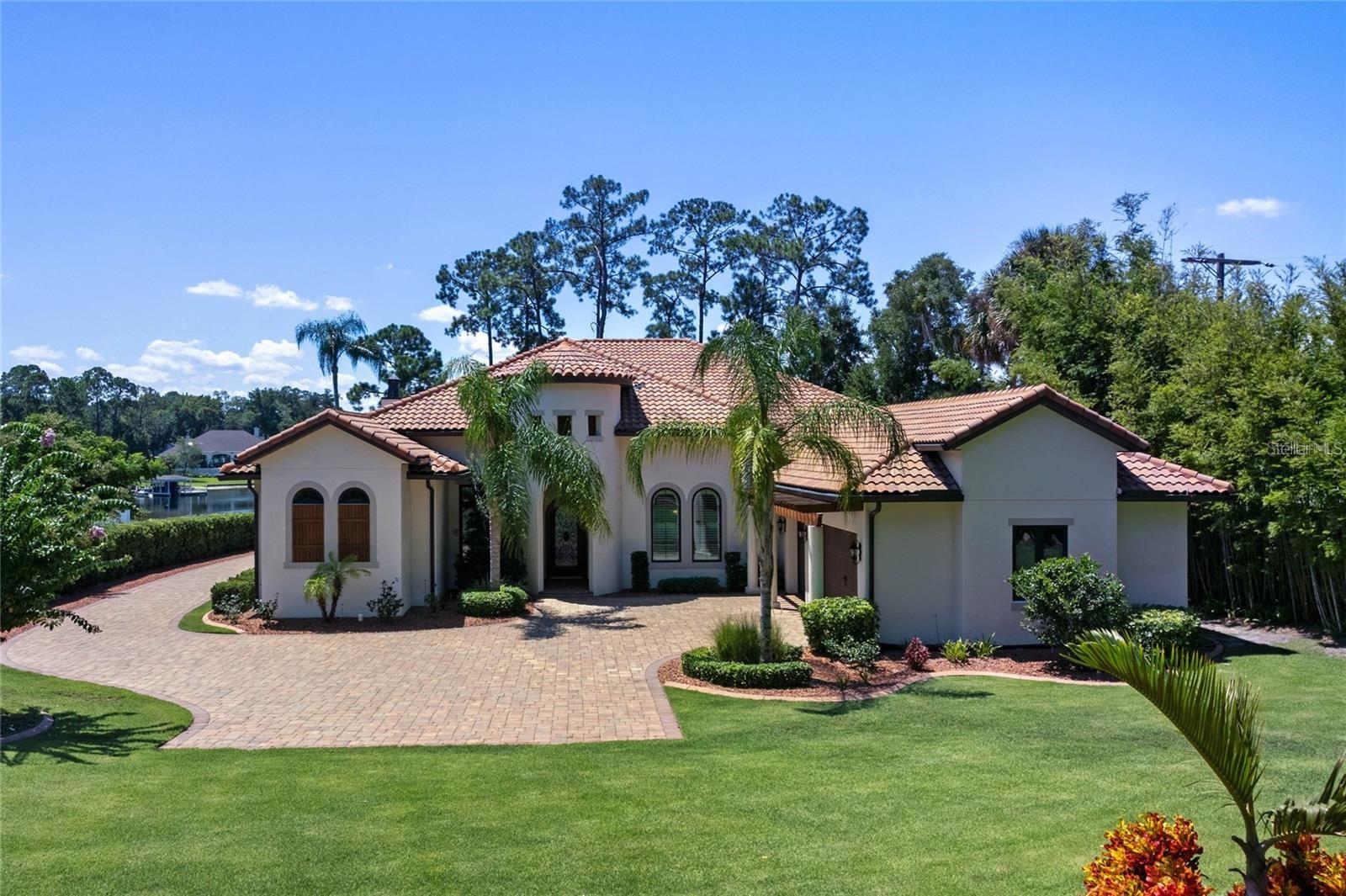 WATERSIDE - Residential