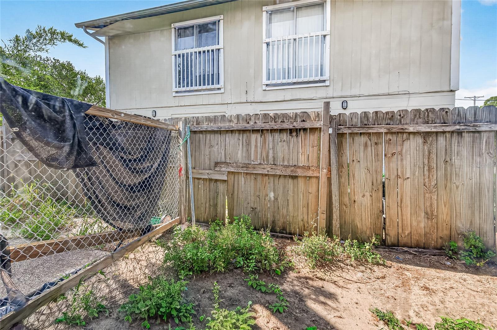 GRANT PARK - Residential Income