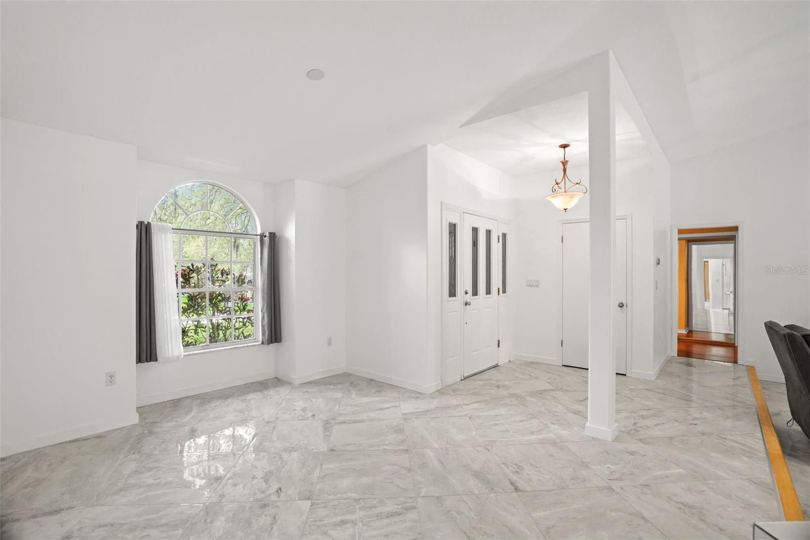 CRESCENT FOREST - Residential