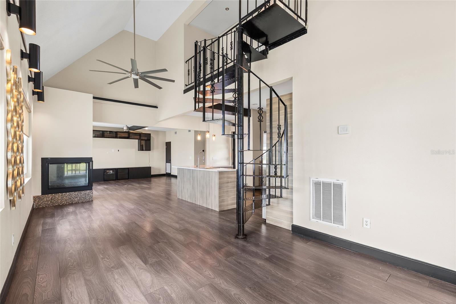 CYPRESS COVE - Residential