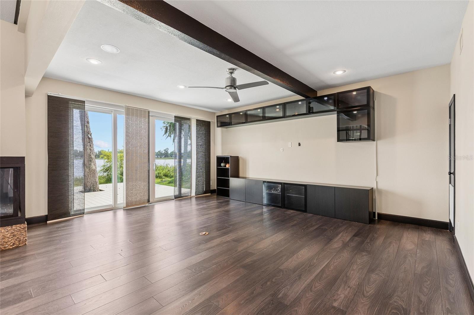CYPRESS COVE - Residential