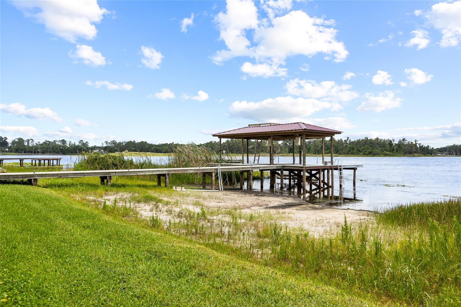 CYPRESS COVE - Residential