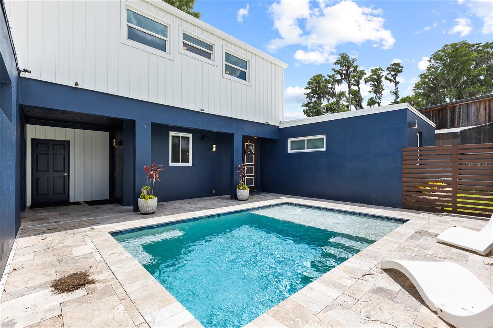 CYPRESS COVE - Residential