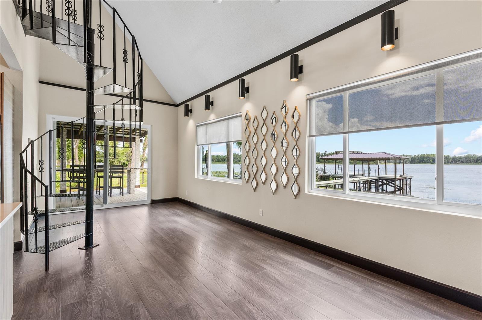 CYPRESS COVE - Residential