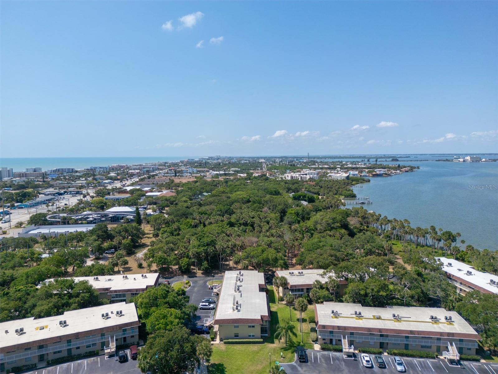 CAPE SHORES APT - Residential