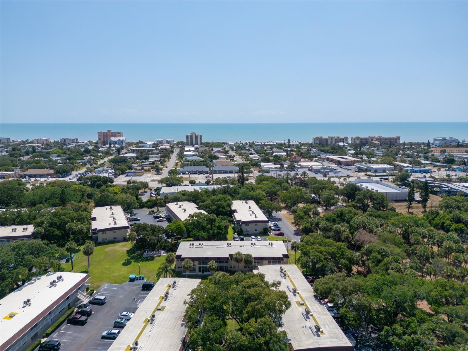 CAPE SHORES APT - Residential