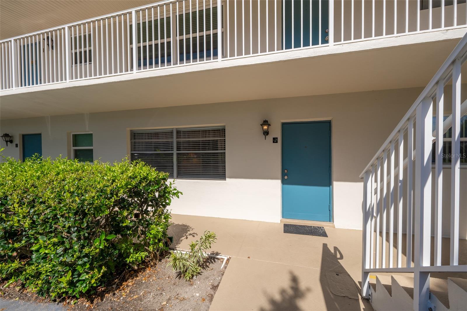 CAPE SHORES APT - Residential