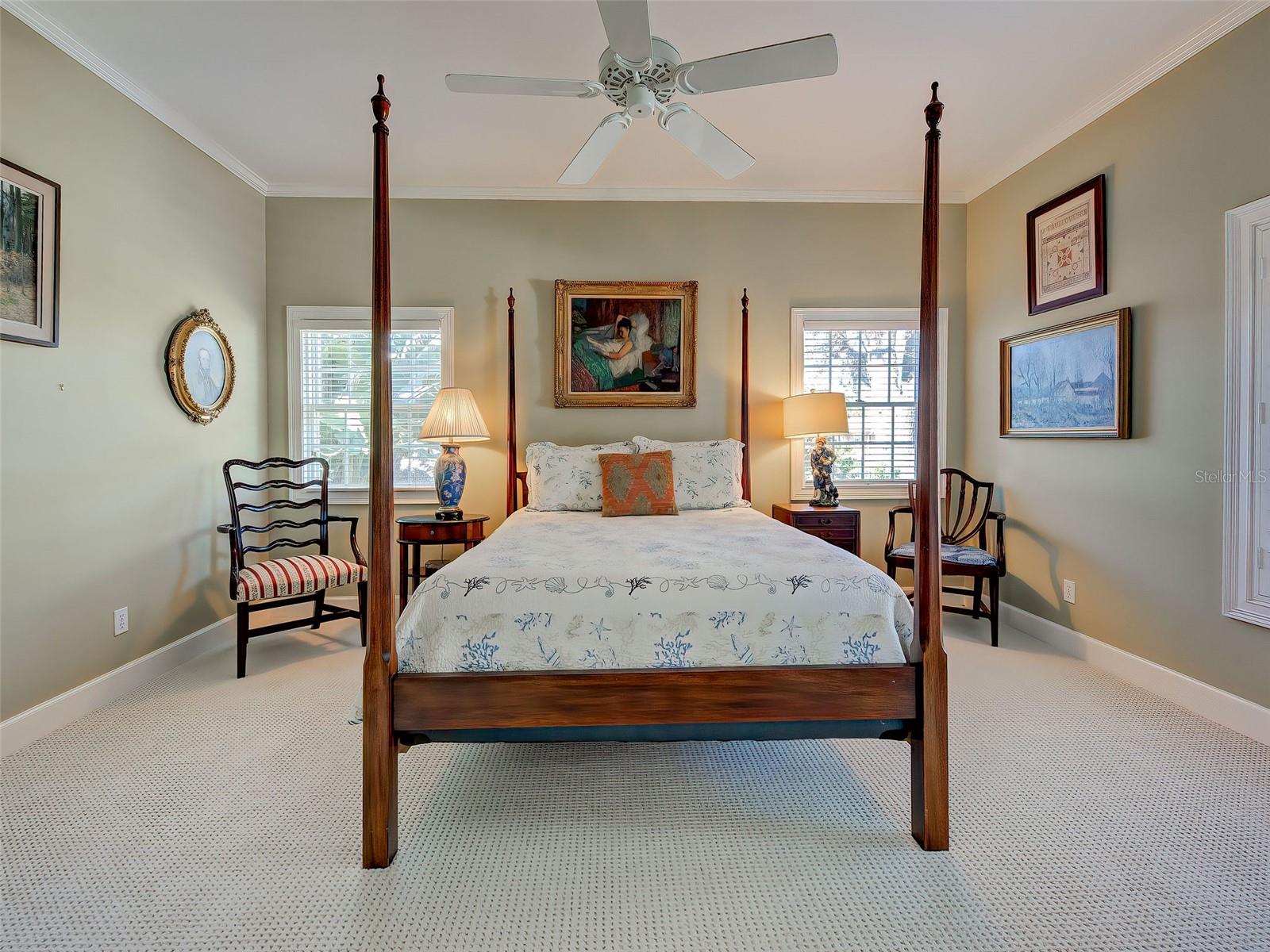 GULF MANOR - Residential