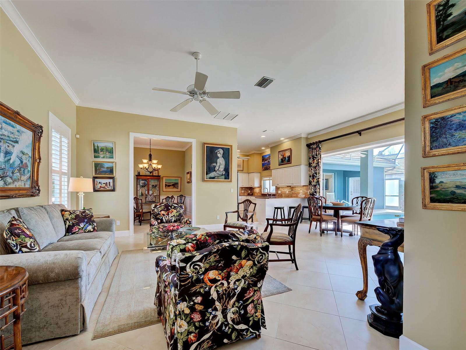 GULF MANOR - Residential
