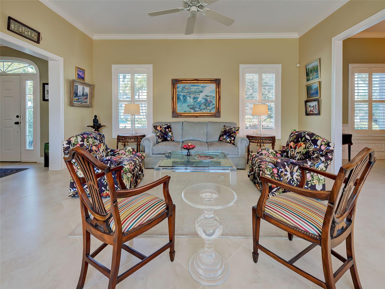 GULF MANOR - Residential