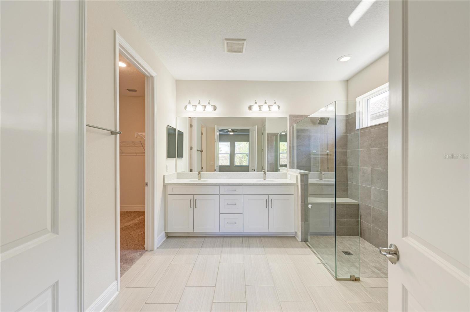 RIVERSIDE PRESERVE PH II - Residential