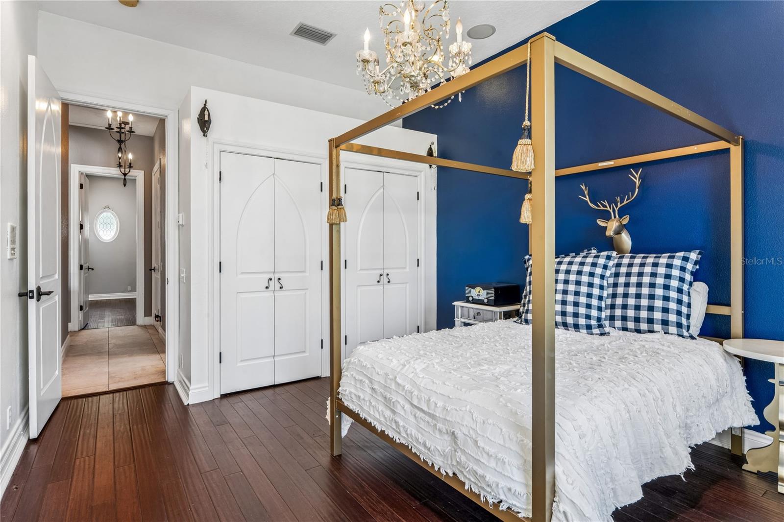 EAST LAKE - Residential