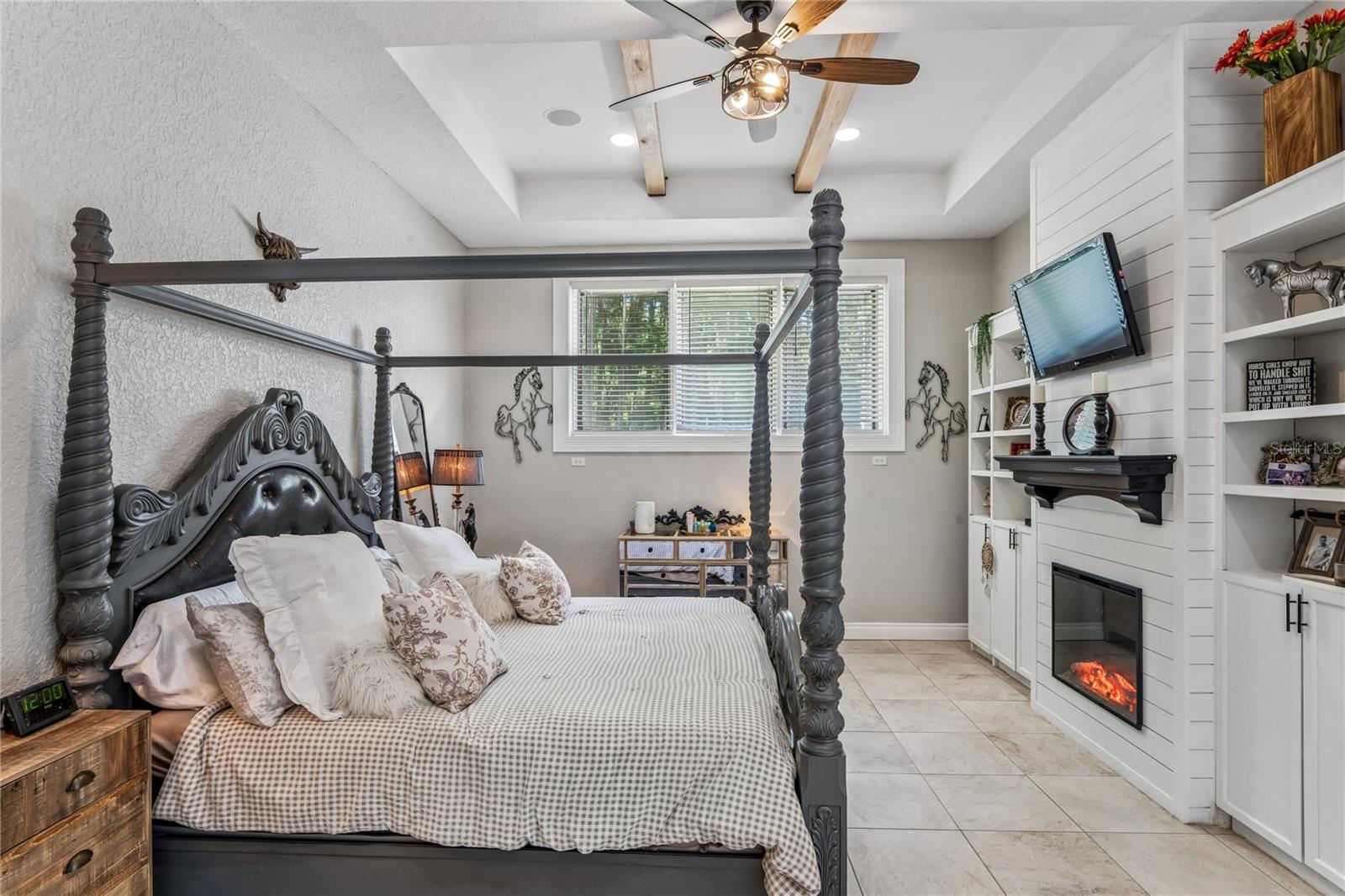 EAST LAKE - Residential