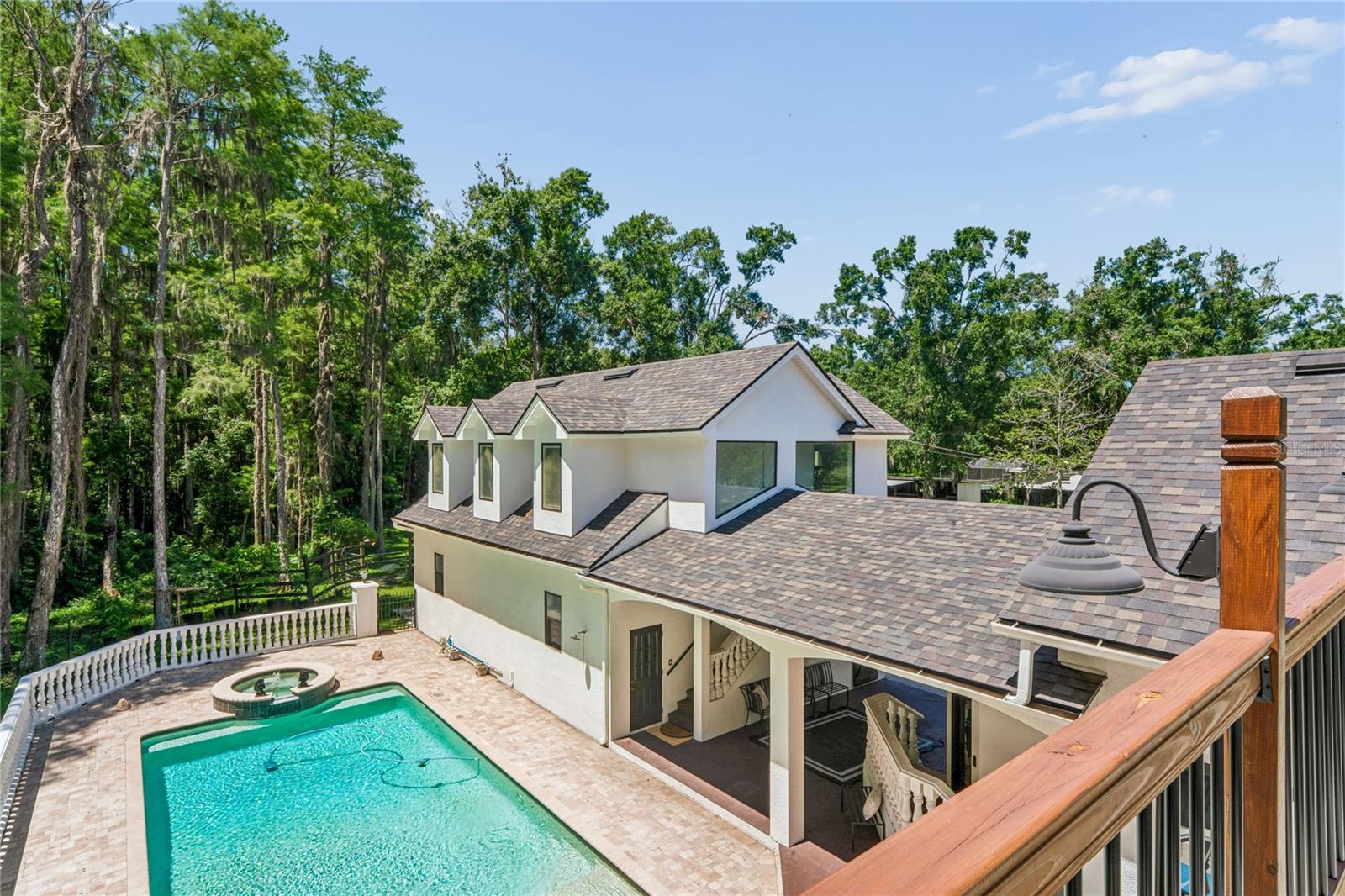 EAST LAKE - Residential