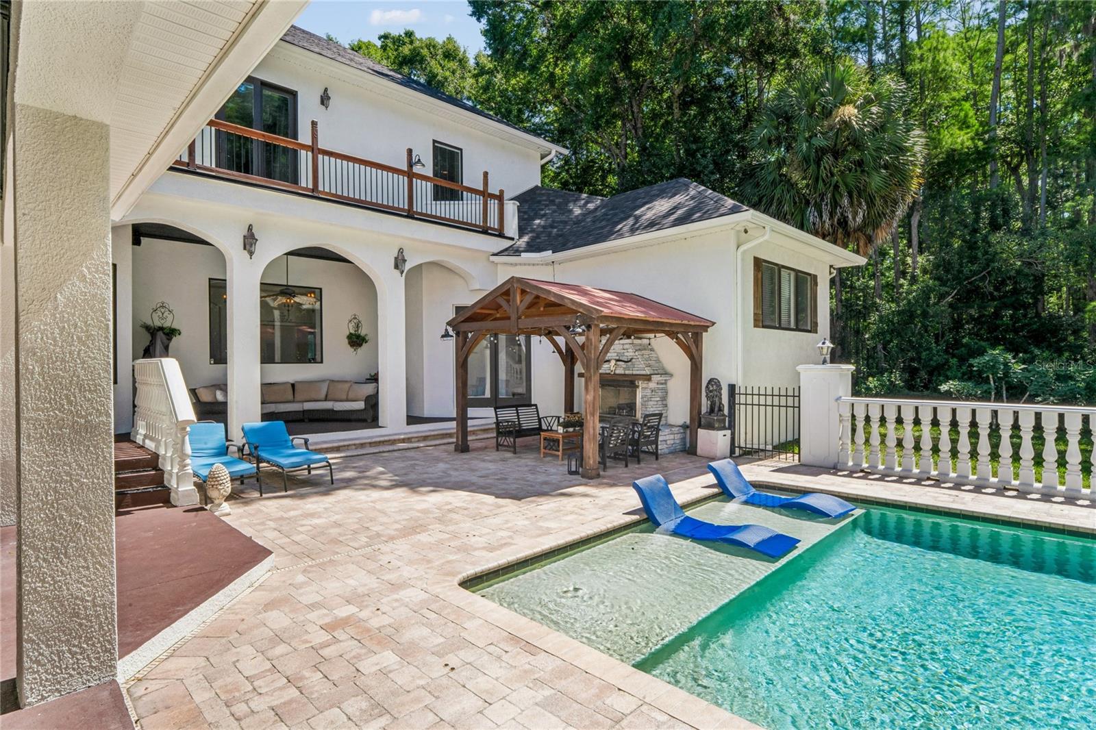 EAST LAKE - Residential