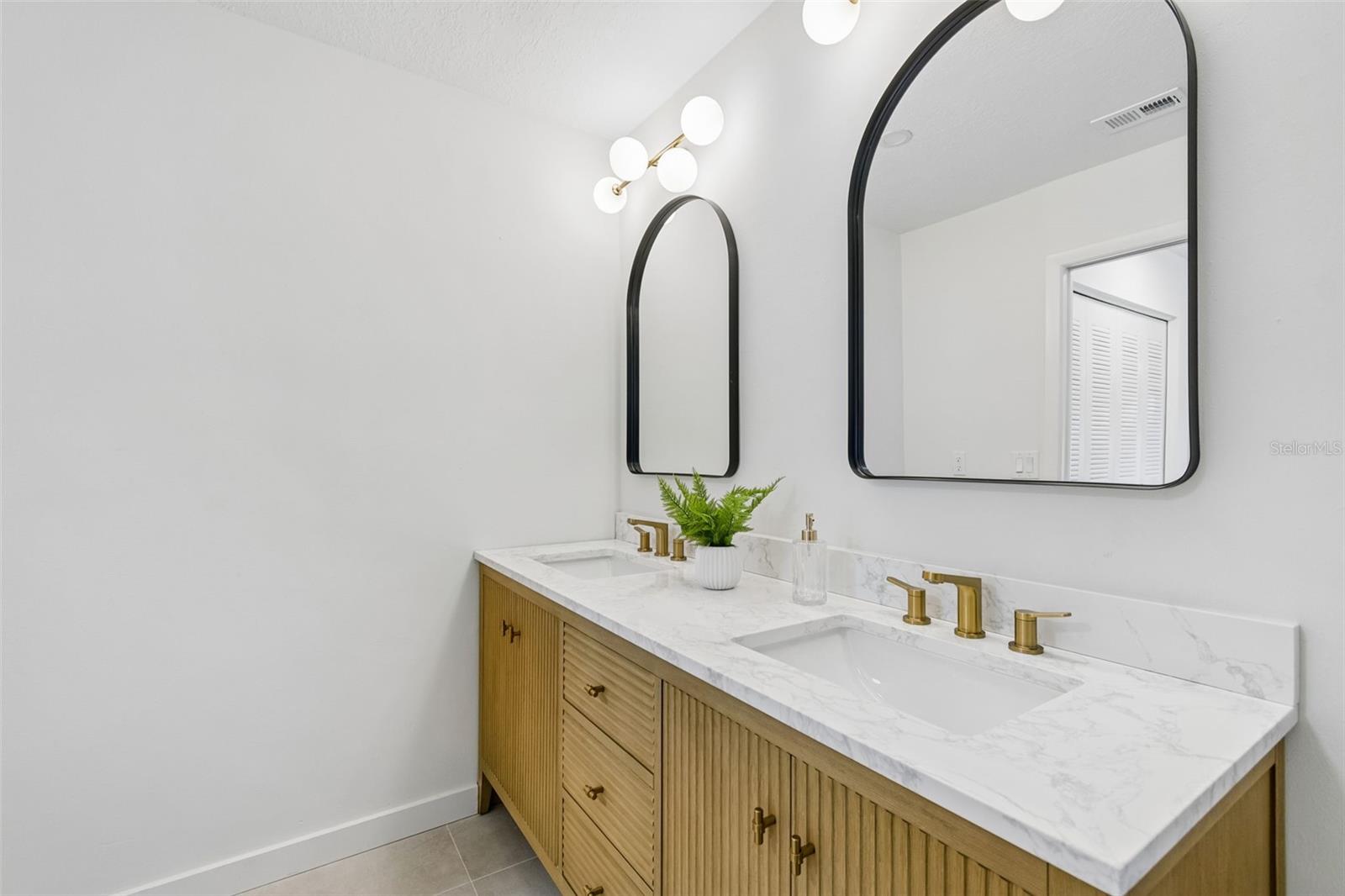 OAK PARK SUB-UNIT 3 - Residential