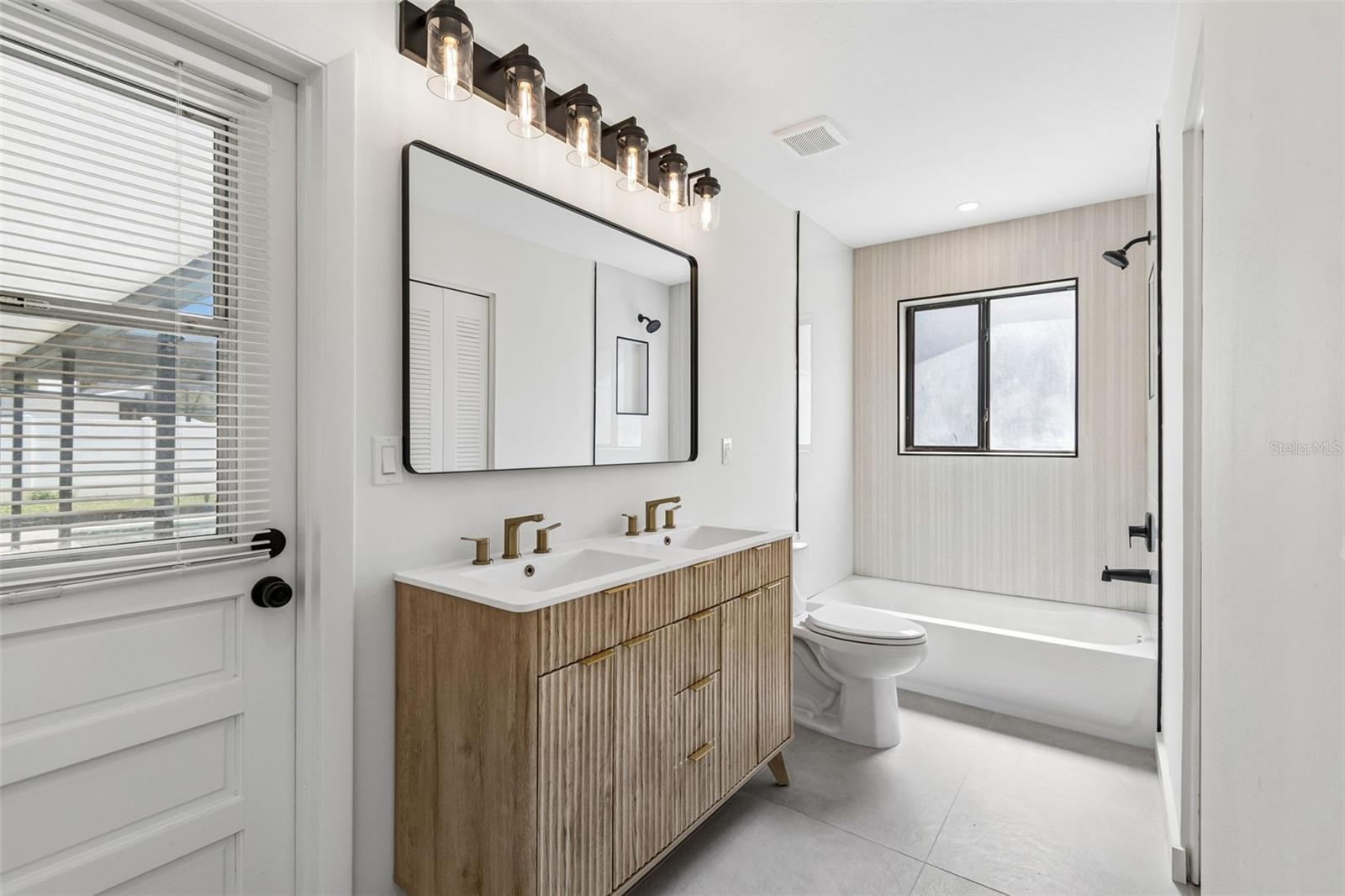 OAK PARK SUB-UNIT 3 - Residential