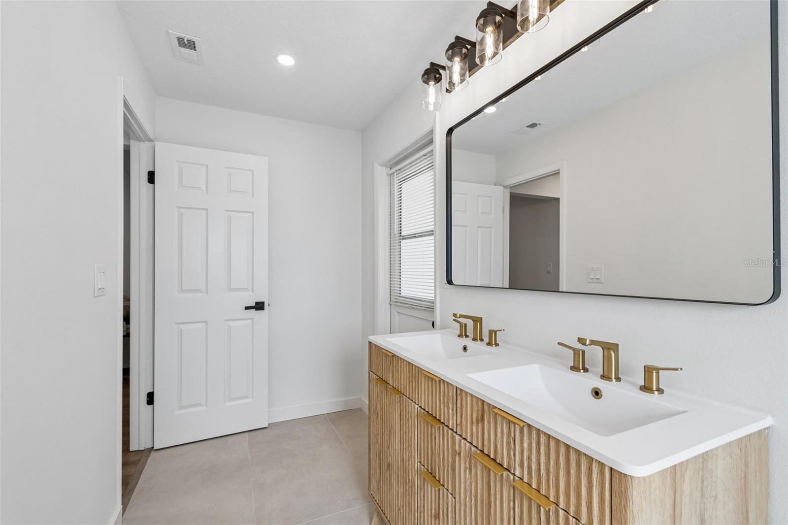 OAK PARK SUB-UNIT 3 - Residential