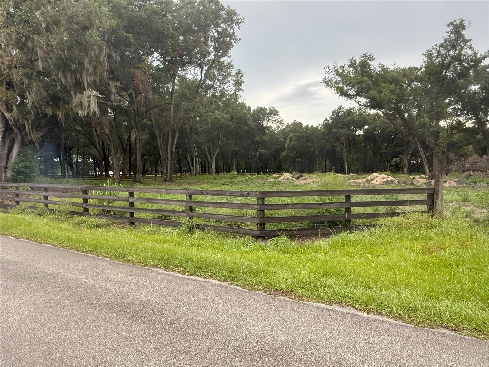 GARDNERS ADD - Land