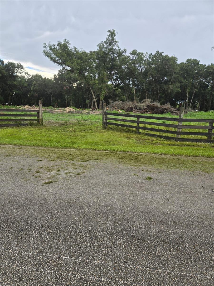 GARDNERS ADD - Land