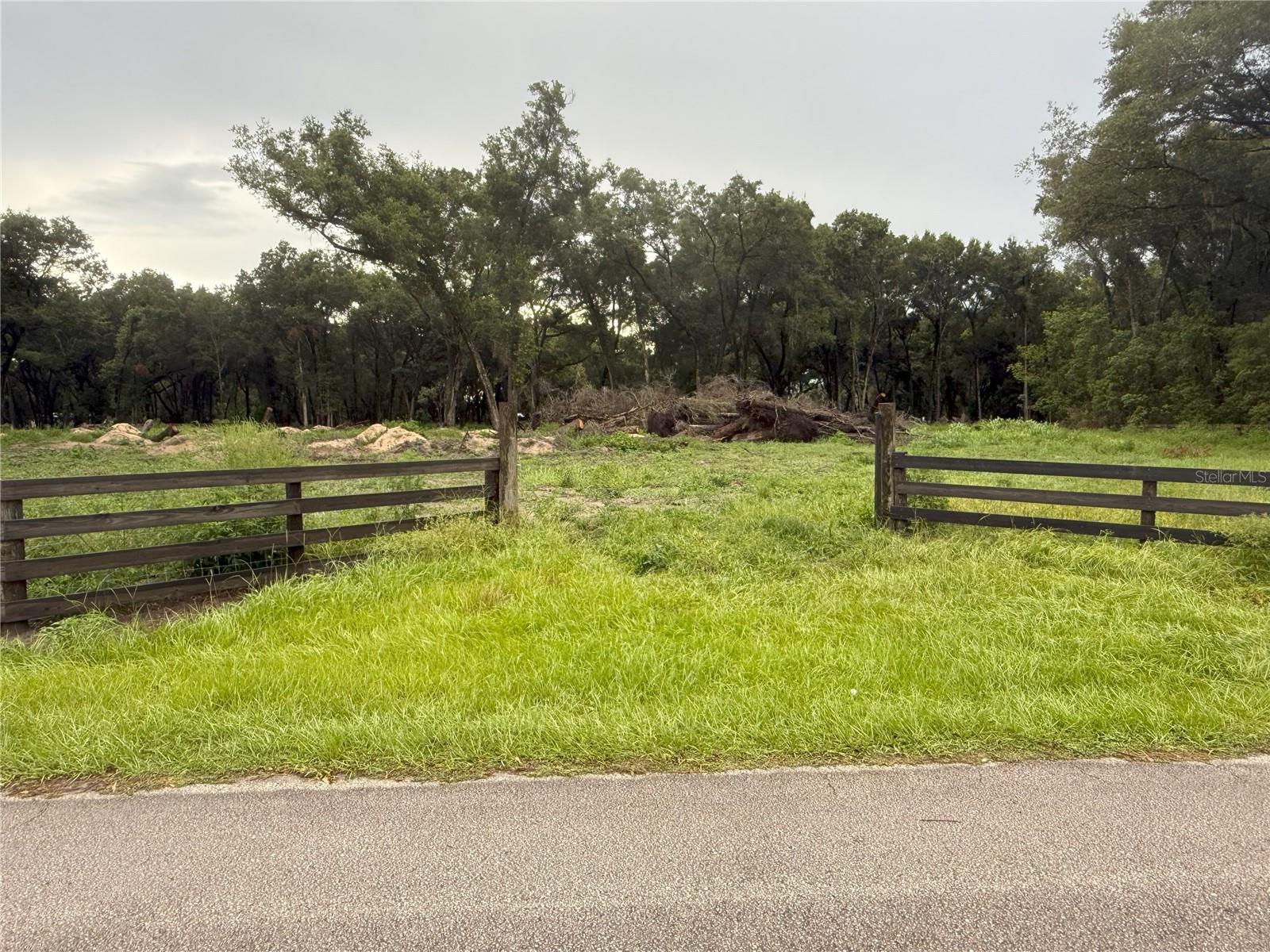 GARDNERS ADD - Land