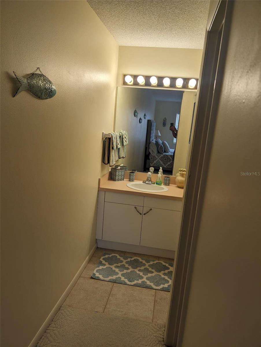 DEEANN LAKEFRONT ESTATES - Residential