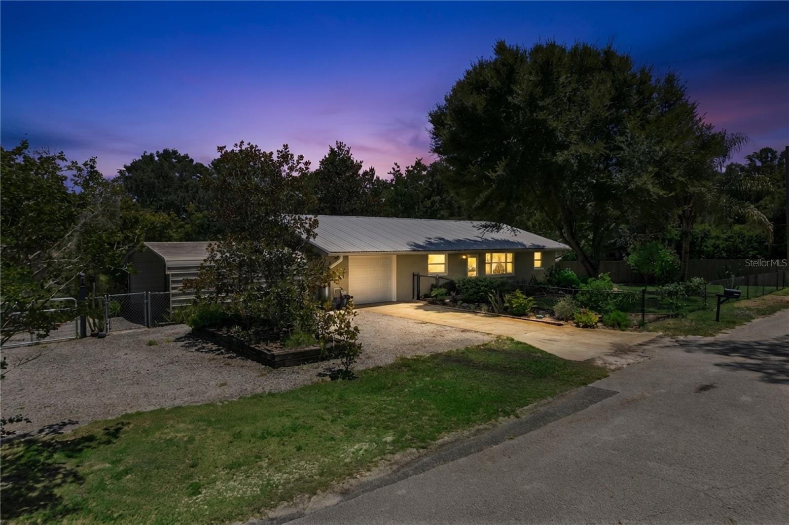 ACREAGE - Residential