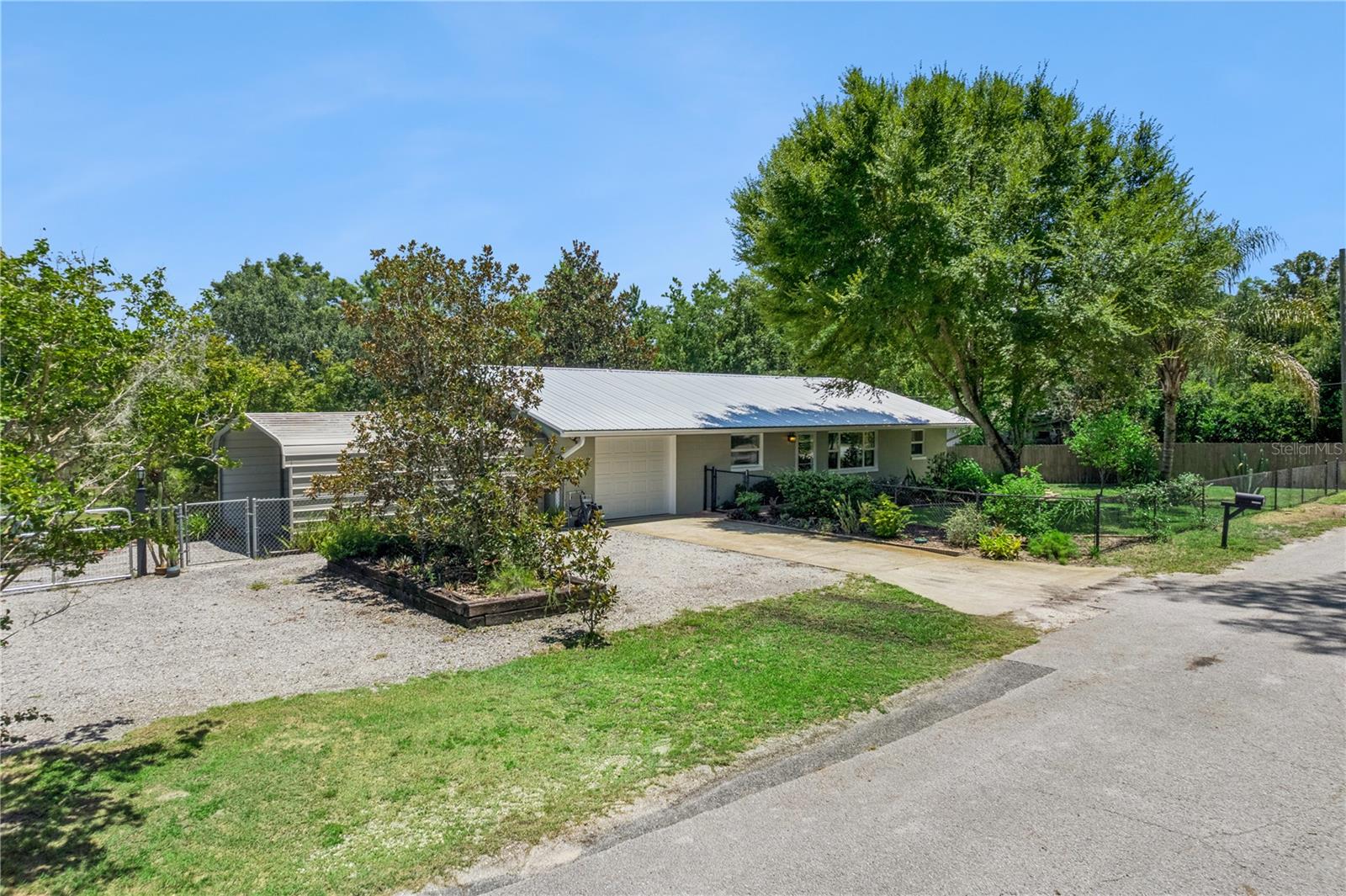 ACREAGE - Residential