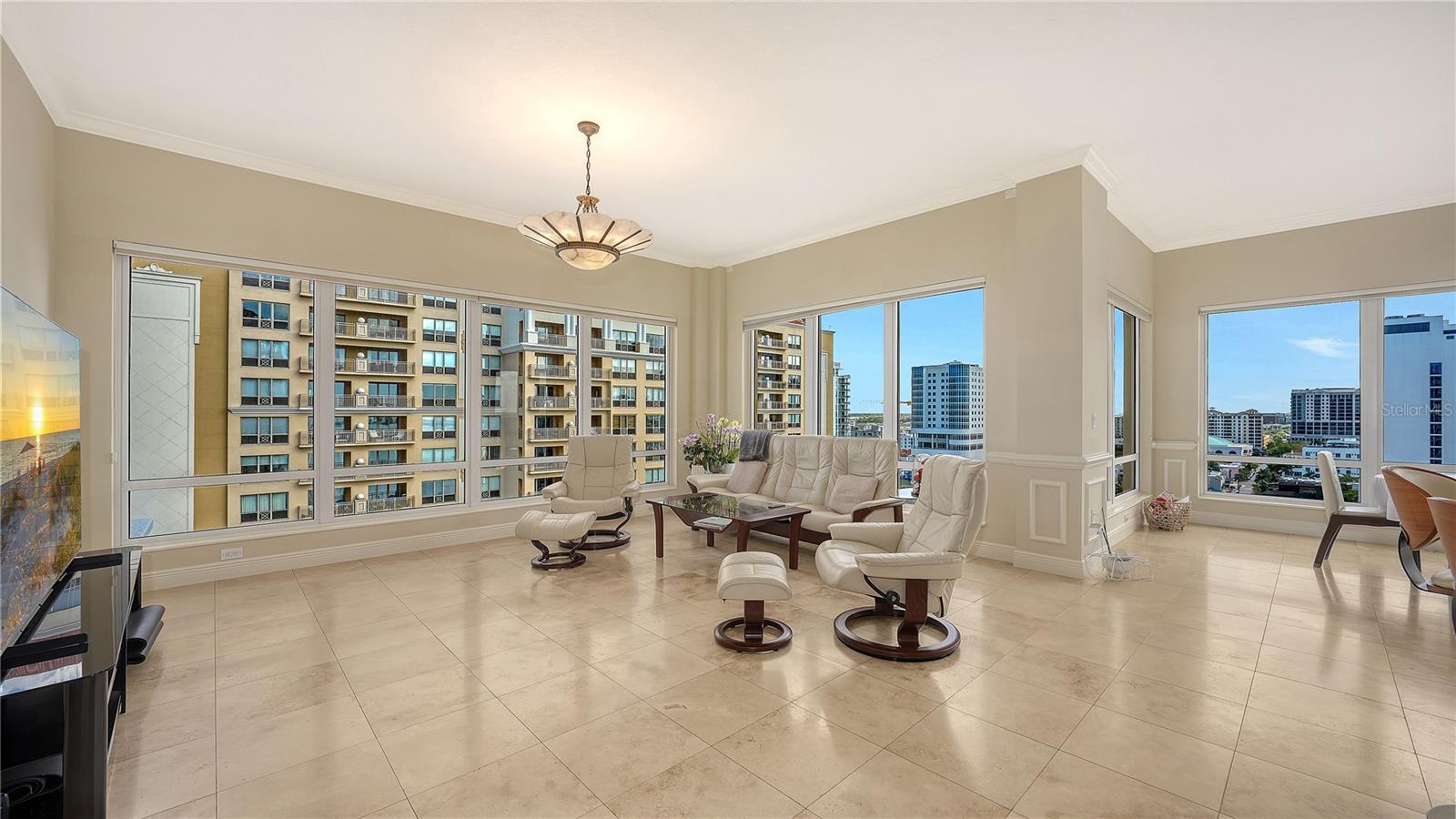 THE TOWER RESIDENCES - Residential
