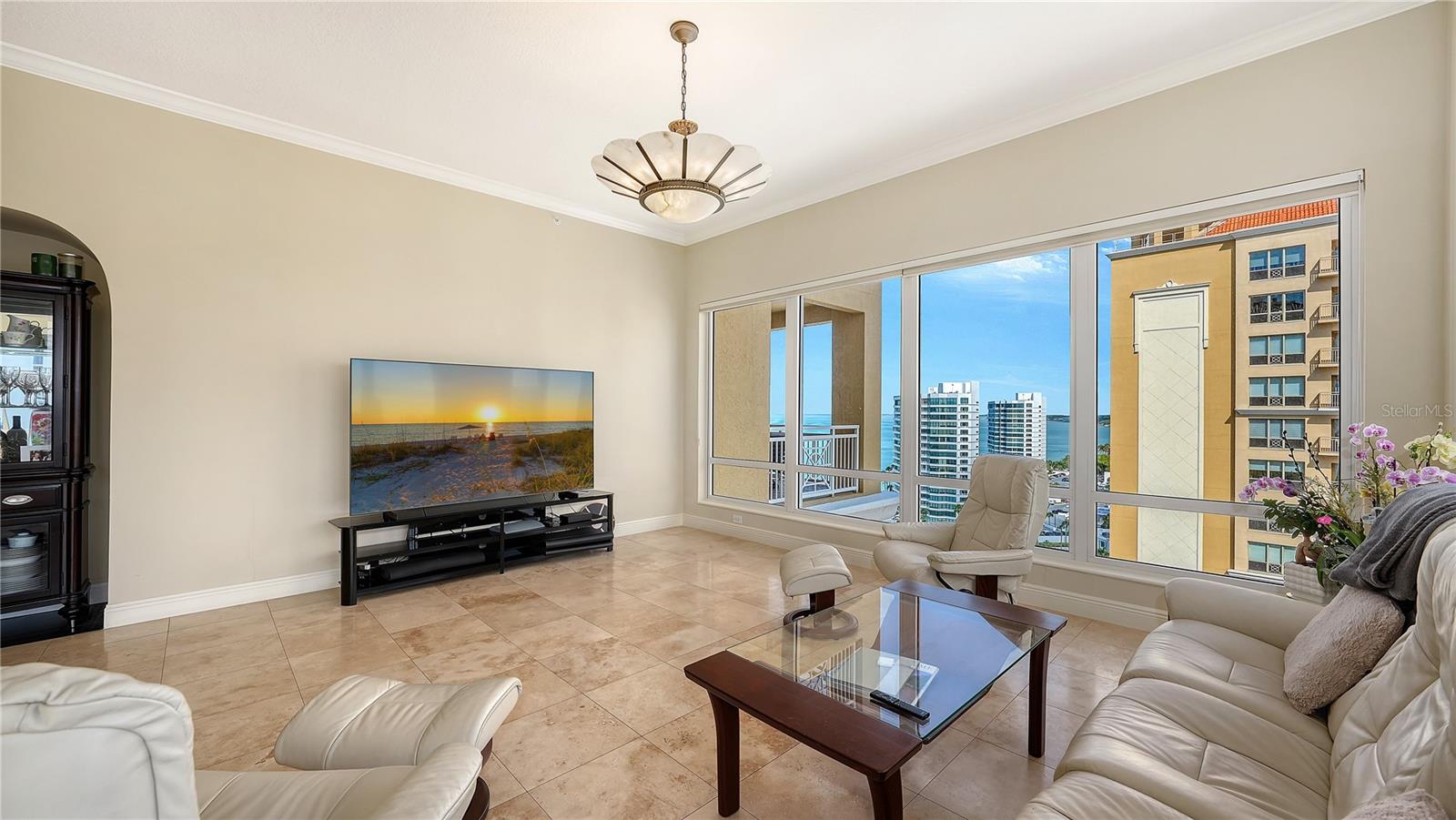THE TOWER RESIDENCES - Residential