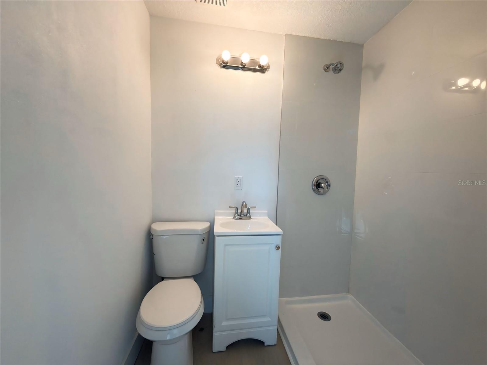 JENSEN PLACE - Residential Lease