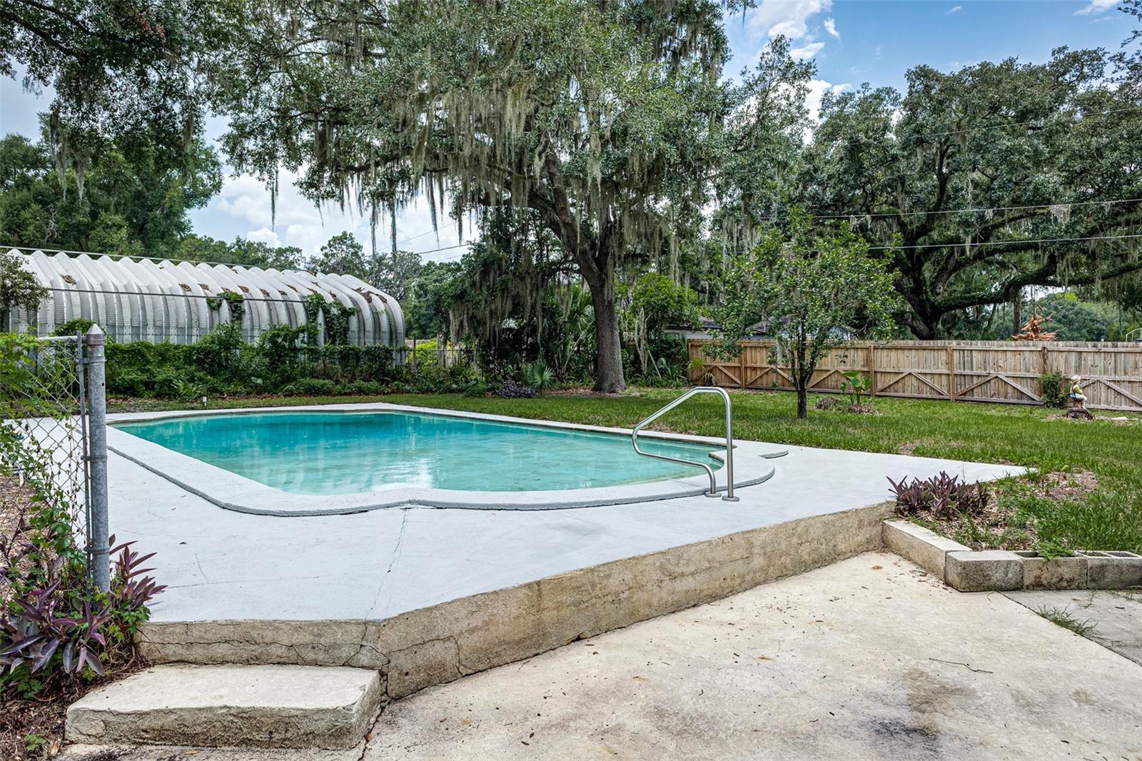 NOT IN SUBDIVISION - Residential
