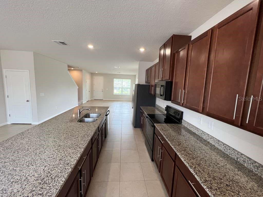 HAMILTON GARDENS - Residential Lease